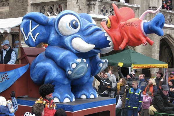 <span>Porsche frisst VW<br>2010<br>Komitee Braunschweiger Karneval</span>
