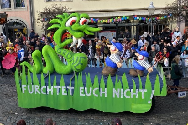 <span>Bauernwagen<br>2024<br>Komitee Braunschweiger Karneval</span>